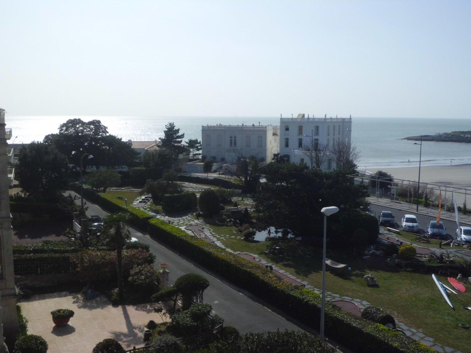 Hotel Belle Vue Royan Bagian luar foto